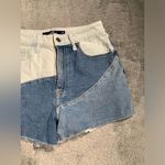 Hollister ultra high rise Mom short 3” Two-Tone Denim Shorts 25 1 Photo 2
