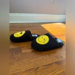 Smiley World Women’s Black Smiley Face Fuzzy Slippers Size 5/6 Photo 2