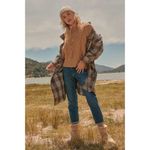 VICI WARMS MY SOUL CABLE KNIT FRINGE SWEATER Photo 2