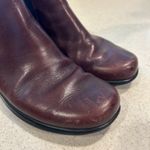 Roots  Women's Brown leather slip on chelsea Ankle Boots size 7M Photo 9