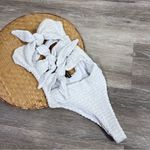 Pretty Little Thing  white crinkle tie one piece‎ swimsuit Photo 2