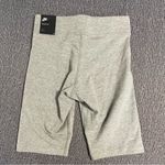 Nike Women’s Essential Bike Shorts Photo 3