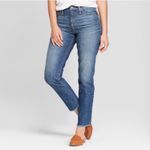 Universal Threads UNIVERSAL THREAD High Waisted Raw Hem Mom Jean 25 Photo 1