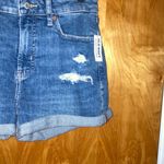 Old Navy  High-Rise O.G. Straight Ripped Jean Shorts Size 6 BNWT Photo 4
