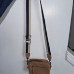 Universal Threads Women’s Crossbody Purse Photo 1