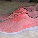 Nike Pink Running Shoes Photo 0