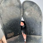 Tkees | Size Woman’s 7 Leather Black Sandals Sleek Versatile Comfort Photo 4