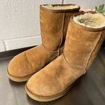 UGG Classic Chestnut Boots Photo 3
