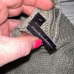 The Moon  & Madison Green Women’s Chunky Sweater Photo 2