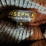 Joseph A  Comfy Rayon Blend Black Crew Neck Sweater Size Small Photo 11