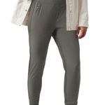 Athleta NWT  Mountain Olive Green Brooklyn Jogger Pants Women’s Size 24 Photo 0