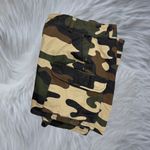 Love Tree Camo Women's Shorts Photo 1