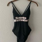 Sports Illustrated Swimsuit One Piece White & Pink Logo NWT Size 10 Black Photo 1