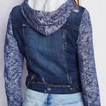 Free People distressed denim jacket knitted sleeves hood XS Excellent Condition Photo 4