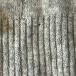 WHITE + WARREN
Women's Essential Cashmere V Photo 4