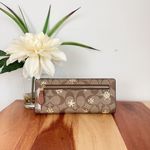 Coach NWT Slim Wallet In Signature Canvas With Snowflake Print Photo 3