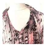 Jennifer Lopez  pink pattern long sleeved blouse Photo 2