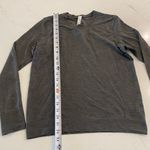 Lululemon Gray Long Sleeve Workout Top Shirt Size 6 Photo 5