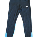 Nike NWT -  Women's Team One 7/8 Legging /Tight. Photo 0