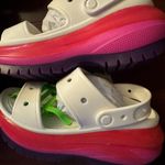 Crocs  size 6 Photo 1