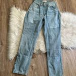 Everlane  The Curvy 90s Cheeky Straight Jean Photo 2