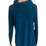 Columbia Women’s Large Blue Long Sleeve Cowl Neck Top Photo 0