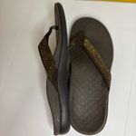 Vionic Women Brown Embellished Flip Flop Sandals Thong Beach Pool Size 8 Photo 3