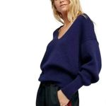 Free People  Navy Blue Allure Rib Knit Slouchy‎ V-Neck Pullover Sweater Size XS Photo 2