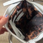 B Makowsky B .Makowsky White Leather Purse Photo 3