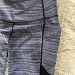 Athleta  Black White Striped Sheer Panel Capris Pants Yoga Running Fitness VGUC M Photo 2