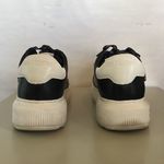 Karl Lagerfeld Kenna Leather Black Pin Logo Sneakers $130 EUC Wmn 8.5 Photo 5