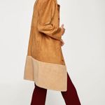 ZARA β
Coat with Faux Suede/ Fur bottom trim - Tan/Cream β
Photo 8