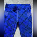 Athleta Womens Cairo Bare to Run Knickerā Capri Crop Legging Purple Size Small Photo 3