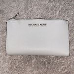 Michael Kors Clutch Photo 0