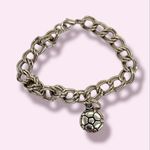 Double link chunky flower charm bracelet Photo 1