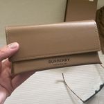 Burberry NWT  logo women’s black 57mm oval sunglasses BE 4375F luxury with case Photo 9