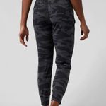 Athleta NWT  Salutation Camo Jogger (S Tall) Photo 2