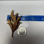 Smooth & Shiny Textured Willow Leaves Gold Tone Brooch Photo 3