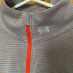 Under Armour Women’s 1/4 zip pull over Size Lg Photo 1