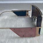 Rose gold Mirror Sunglasses Photo 4