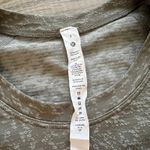 Lululemon Swiftly Tech Long Sleeve Shirt 2.0 Distorted Static Rover / White Opal Green Photo 2