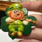 Signed Russ St Patrick Irish Leprechaun Fiddler Shamrock Holiday Brooch Pin Green Photo 5