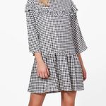 Boohoo NWT Jenna Gingham Ruffle Hem Smock Dress Photo 1