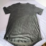 Under Armour Women's Heatgear Camo Shirt Small Loose Fit Photo 0