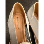 Comfortview NWOT  The Cheryl Flat Gray Cut Out Gray Silver Size 9.5 Photo 3