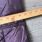 Uniqlo Down Fill Puffer Vest Women's XL Ultra Light Wine Zip Water Resistant Photo 2