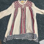 Roberta Roller Rabbit  lightweight cotton top White and Burgundy Geometric Tunic Photo 4