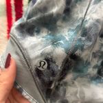 Lululemon  Hotty Shorts 2.5" Hot Low-Rise Lined Photo 2