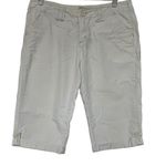 No Boundaries  light khaki cargo Bermuda shorts Photo 0