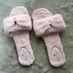 Kate Spade Pink Faux Fur Slippers With Bow & Silver Accent Photo 0